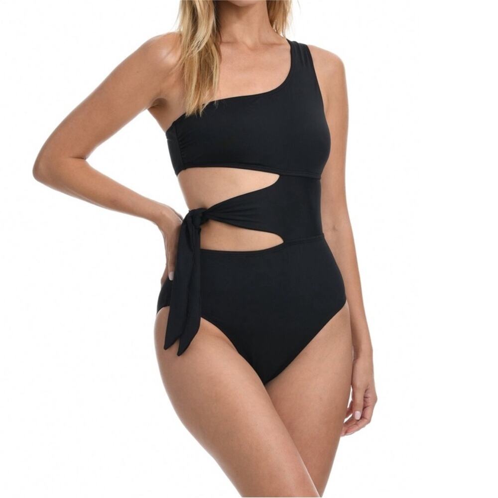 La Blanca Cutout One Shoulder One
Piece Swimsuit Nwot